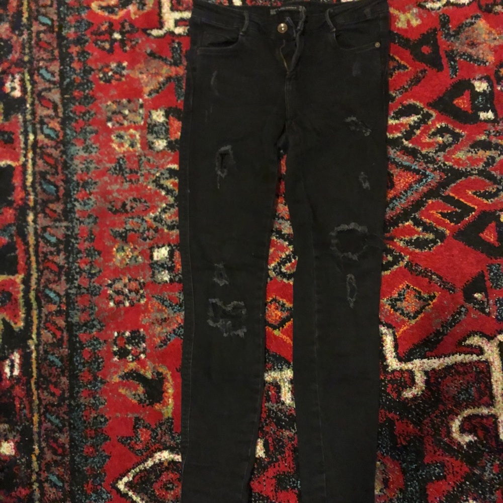 Zara black jeans /distressed.